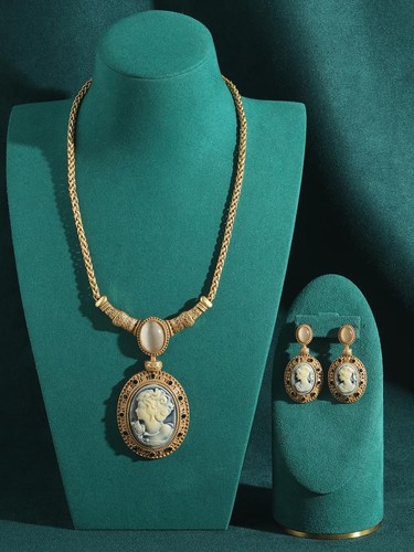 Set gioielli cammeo vintage